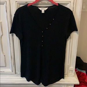 Market & Spruce black short sleeved button shirt.